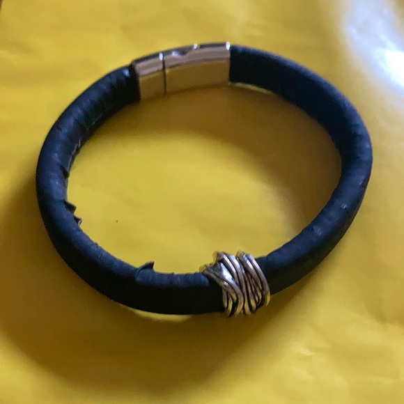 Handmade Magnetic Snap Bracelet - Picture 1 of 3